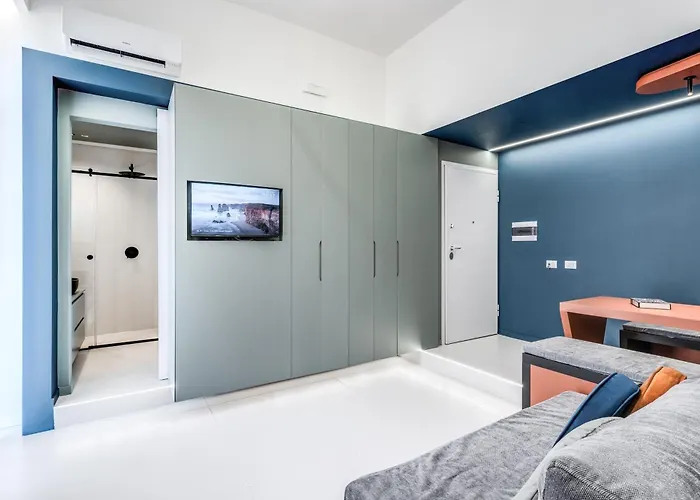 Corso Umberto I * Naples